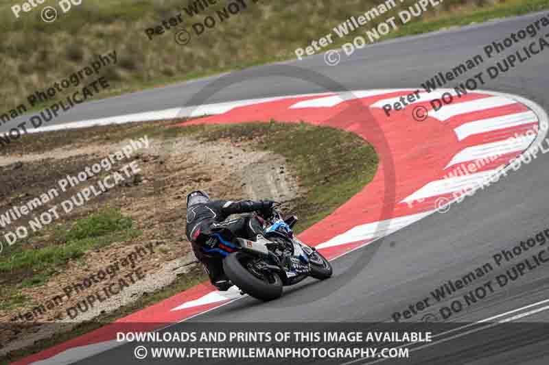 cadwell no limits trackday;cadwell park;cadwell park photographs;cadwell trackday photographs;enduro digital images;event digital images;eventdigitalimages;navarra;no limits trackdays;peter wileman photography;racing digital images;trackday digital images;trackday photos